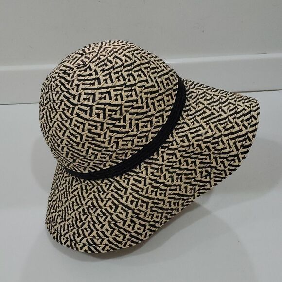 EUC Floppy Black Straw Sun Hat - Picture 2 of 5